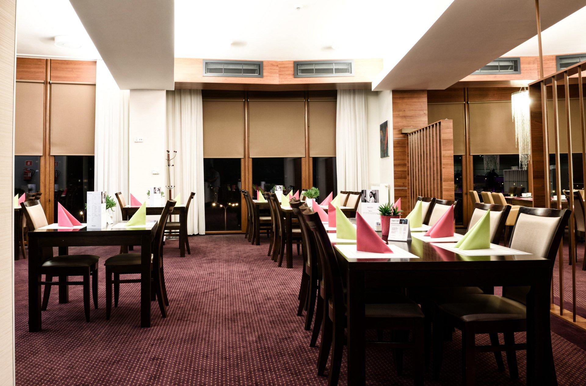 Vestil Hotel Piotrków Trybunalski Exterior foto