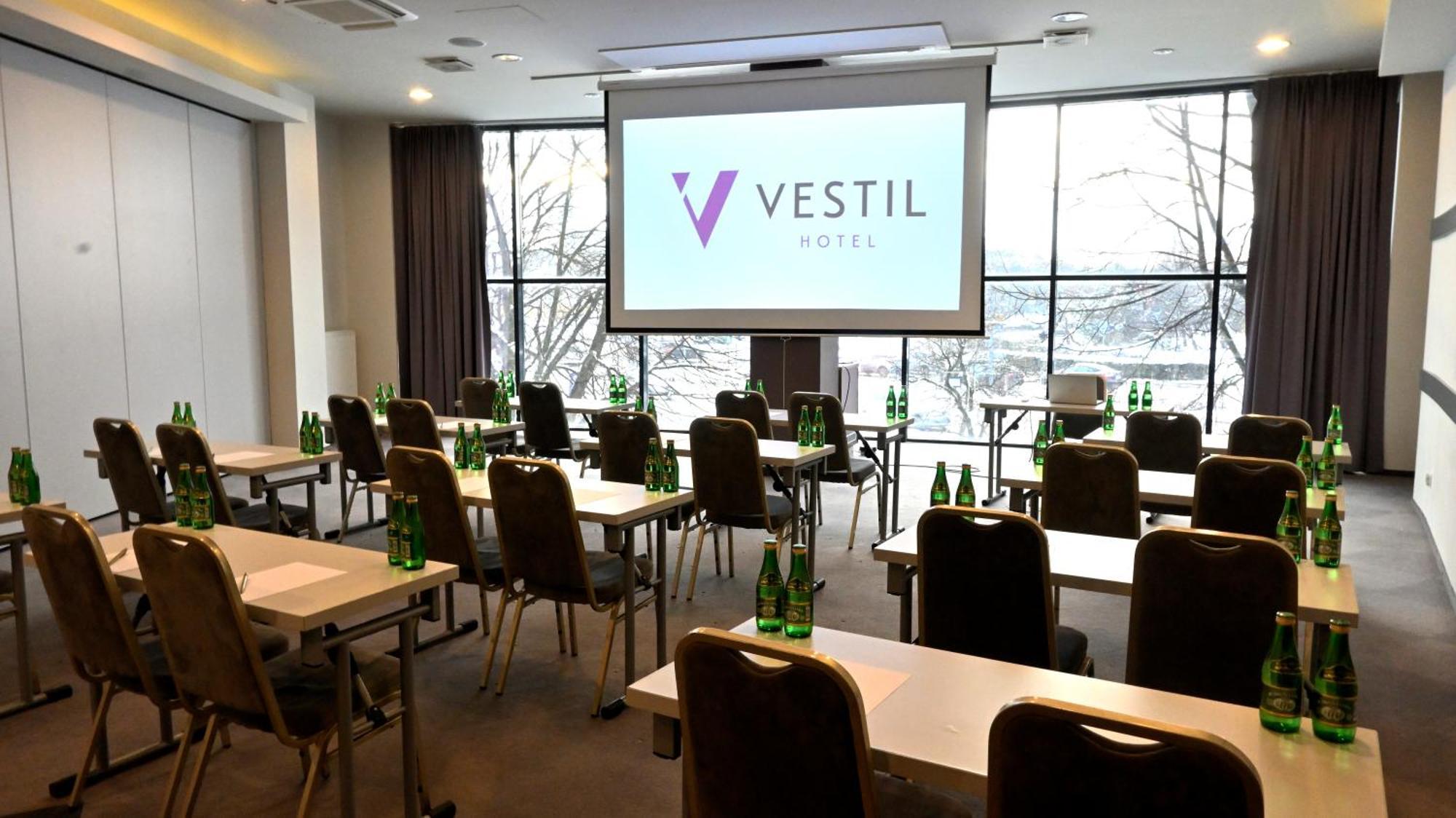 Vestil Hotel Piotrków Trybunalski Exterior foto