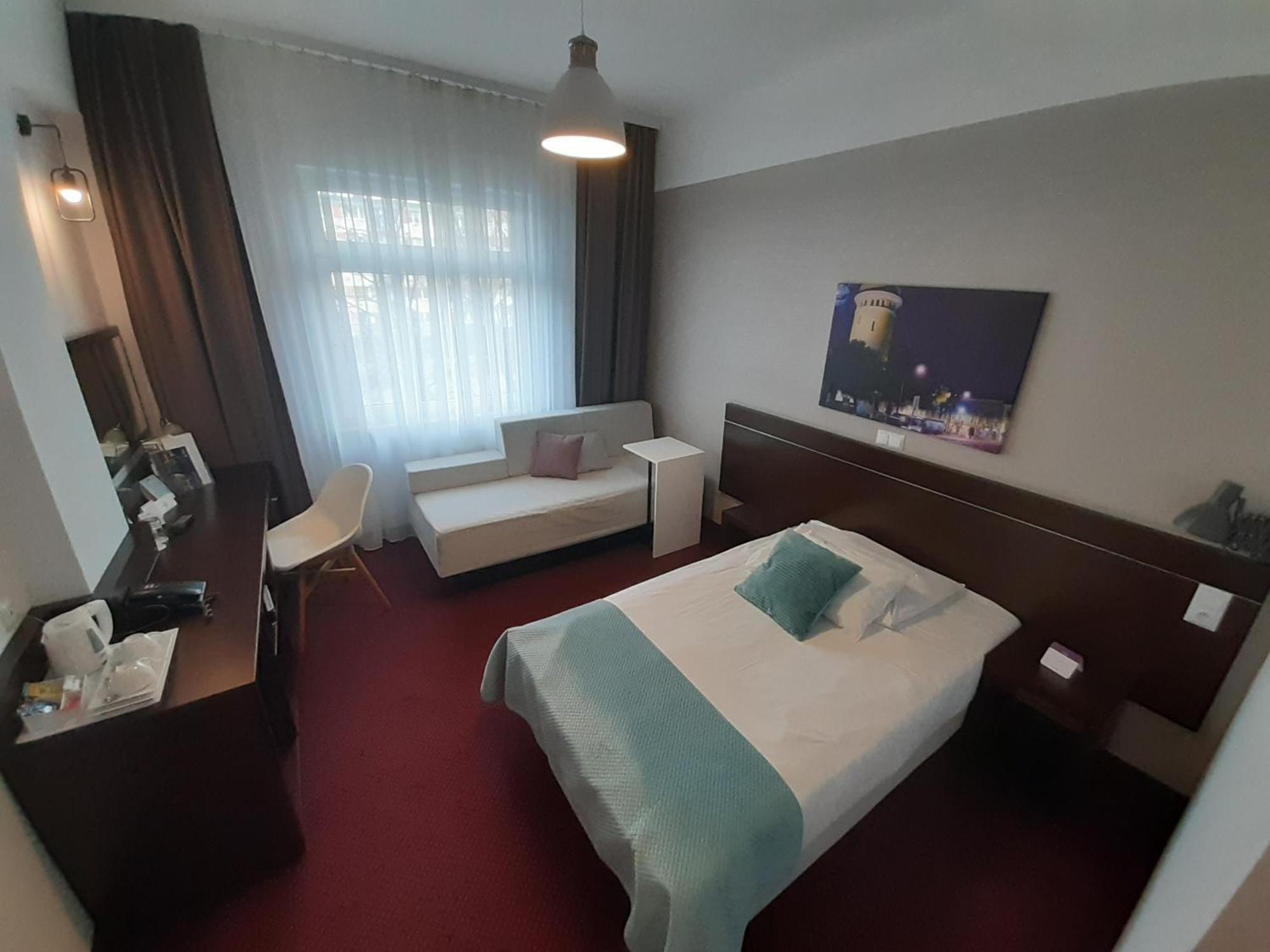 Vestil Hotel Piotrków Trybunalski Exterior foto
